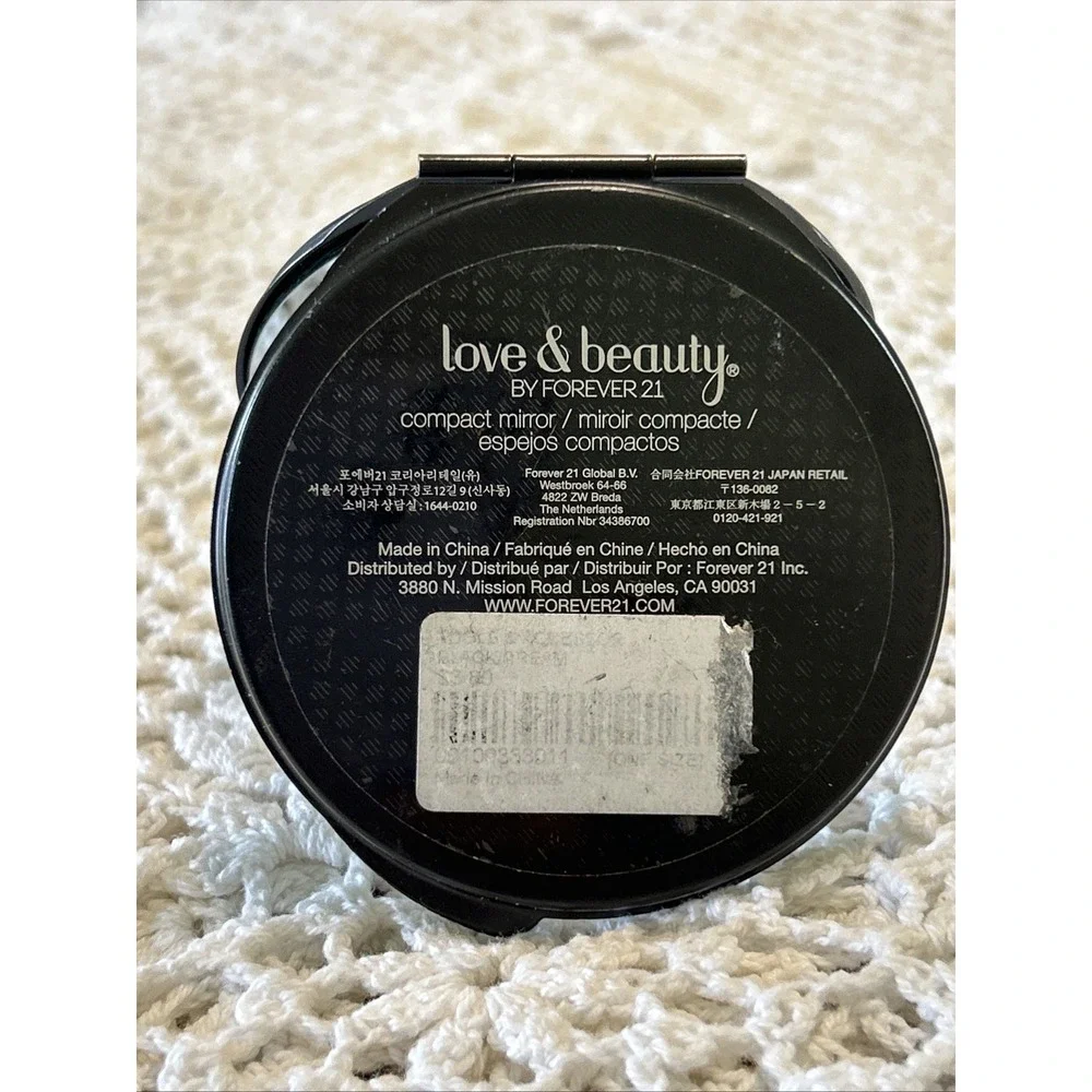 VTG FOREVER 21 Art Deco Design Compact Mirror Love & Beauty